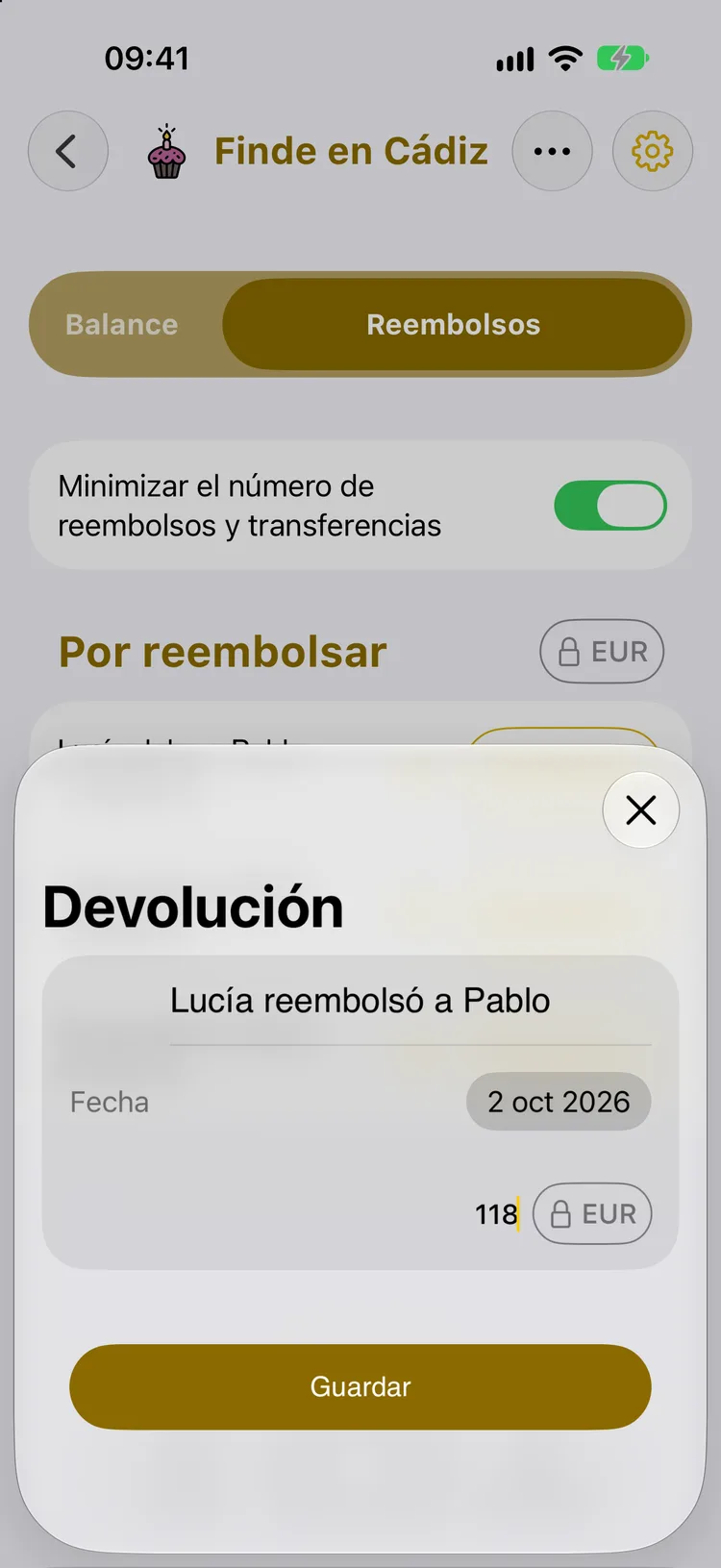 Ventana de reembolso: Lucía reembolsó a Pablo, 118 €, con fecha del 2 de octubre de 2026, botón Guardar